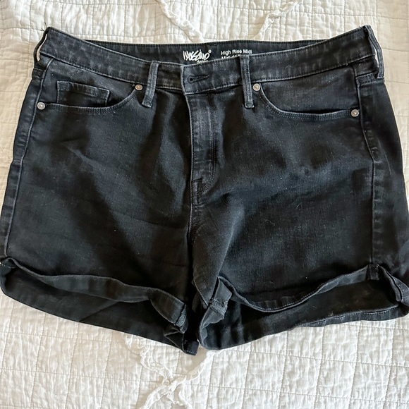 Black Denim Shorts - Picture 1 of 3